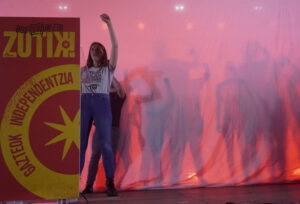 Organización juvenil de Euskal Herria Ernai: «La necesidad de independencia de este país es más evidente que nunca»