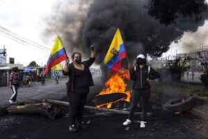 Otros Movimientos Sociales se suman a la CONAIE en la exigencia de demandas al gobierno en el Paro Nacional en Ecuador