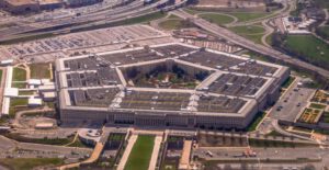 Contratistas hacen caja mientras Congreso añade miles de millones al presupuesto del Pentágono