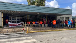 Masiva movilización en Refinería Bio Bío en respaldo a dirigentes en huelga de hambre hace 7 días